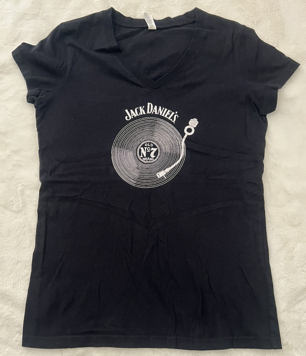 Jack Daniels Vinyl Record Graphic T Shirt Womens Medium Black Whiskey Tee